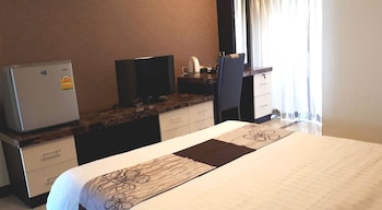 leelawadee modern resort huaykwang