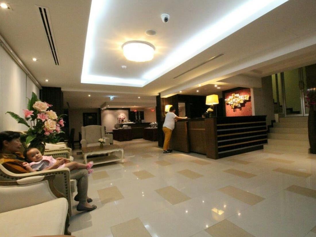 leelawadee modern resort huaykwang