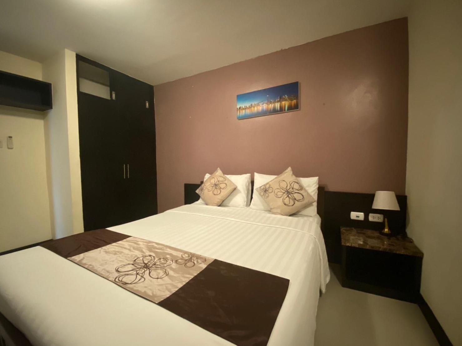 leelawadee modern resort huaykwang