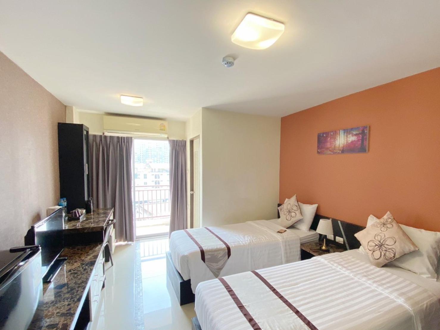leelawadee modern resort huaykwang