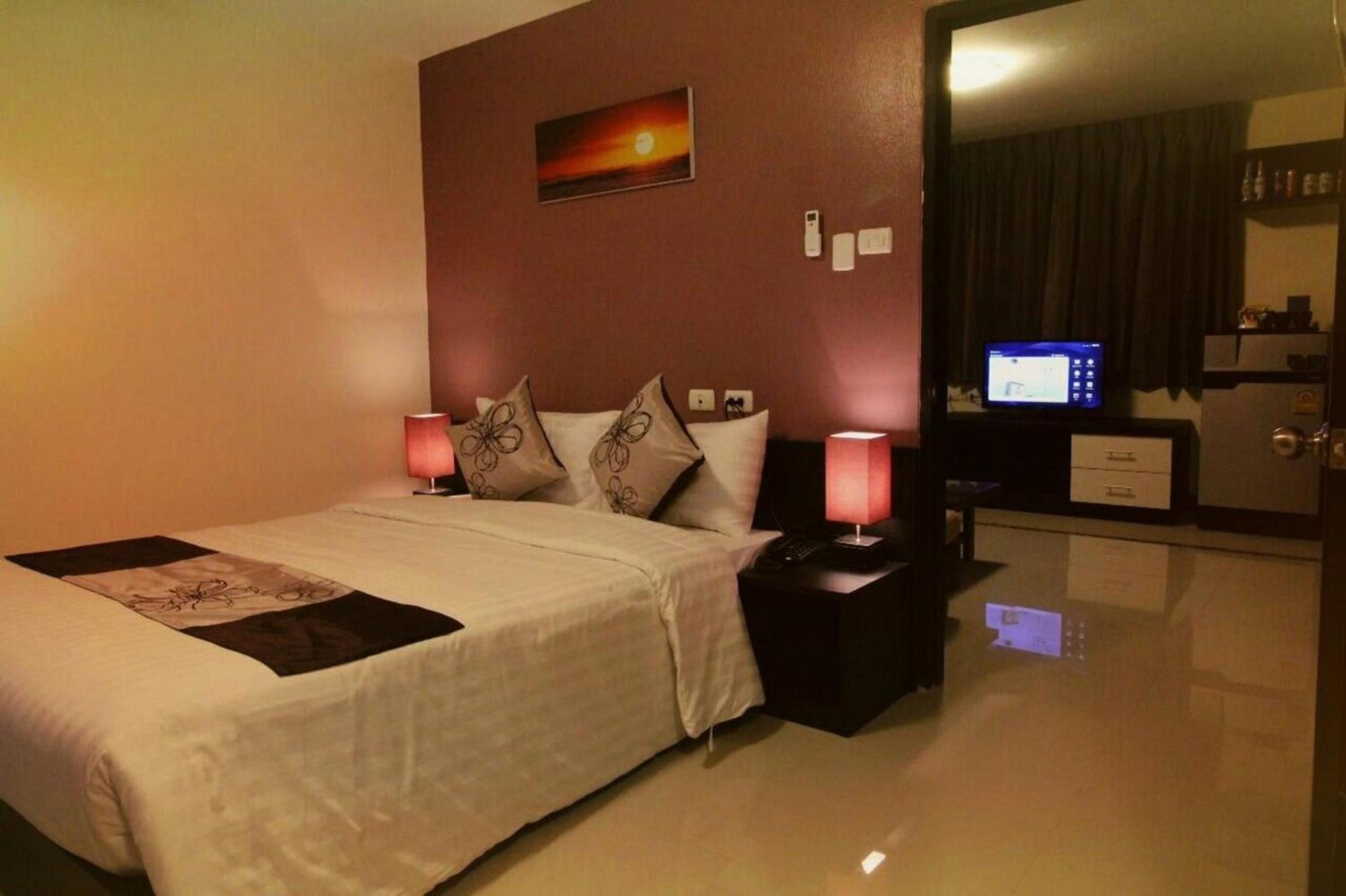 leelawadee modern resort huaykwang