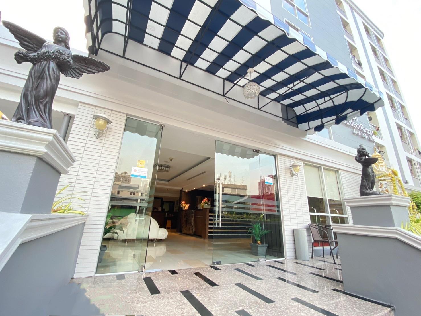 leelawadee modern resort huaykwang