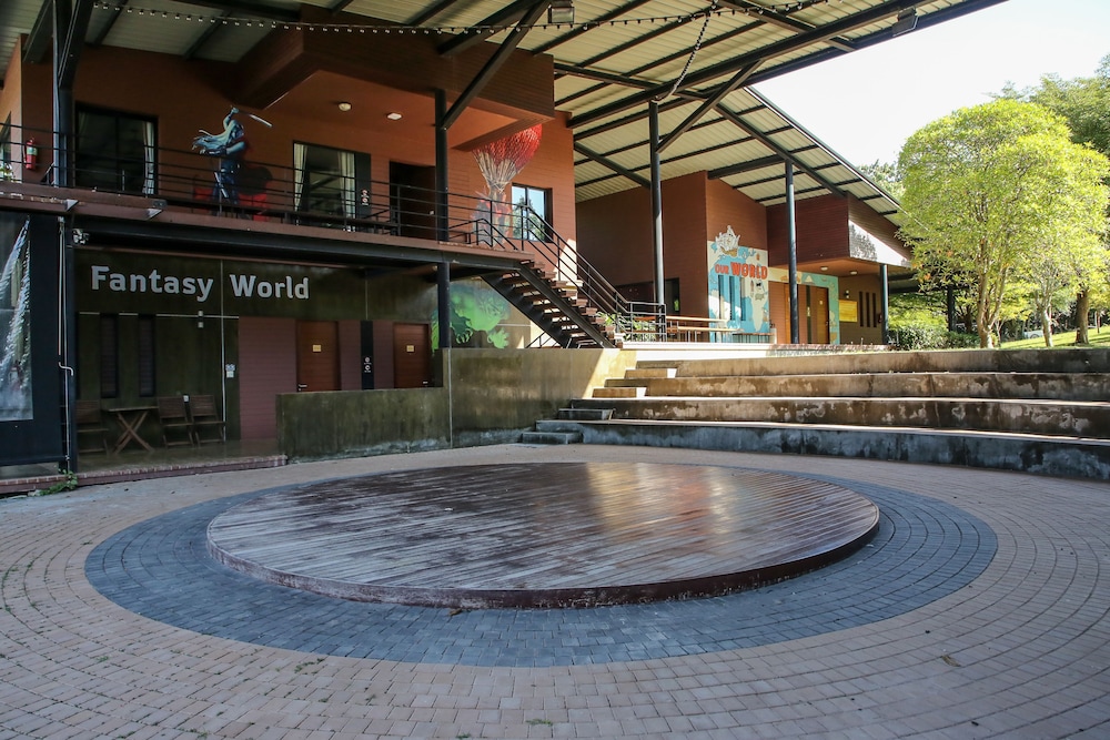 rain tree residence hotel
