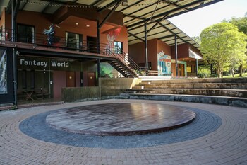 rain tree residence hotel