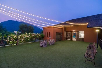 rain tree residence hotel