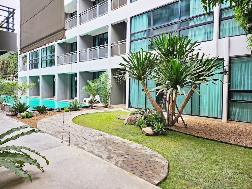 bluemoon hotel