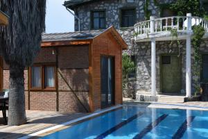 otantik tas ev