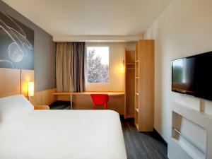 ibis clermont ferrand nord riom