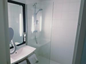 ibis clermont ferrand nord riom