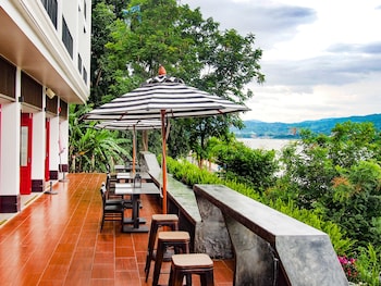 fortune riverview hotel chiang khong