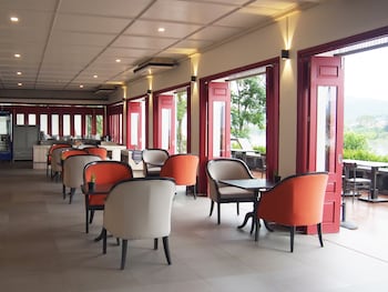 fortune riverview hotel chiang khong