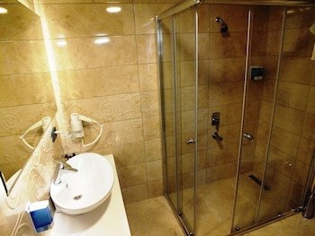 Colonia Park Hotel,Giresun Province>>Sebinkarahisar,3 star