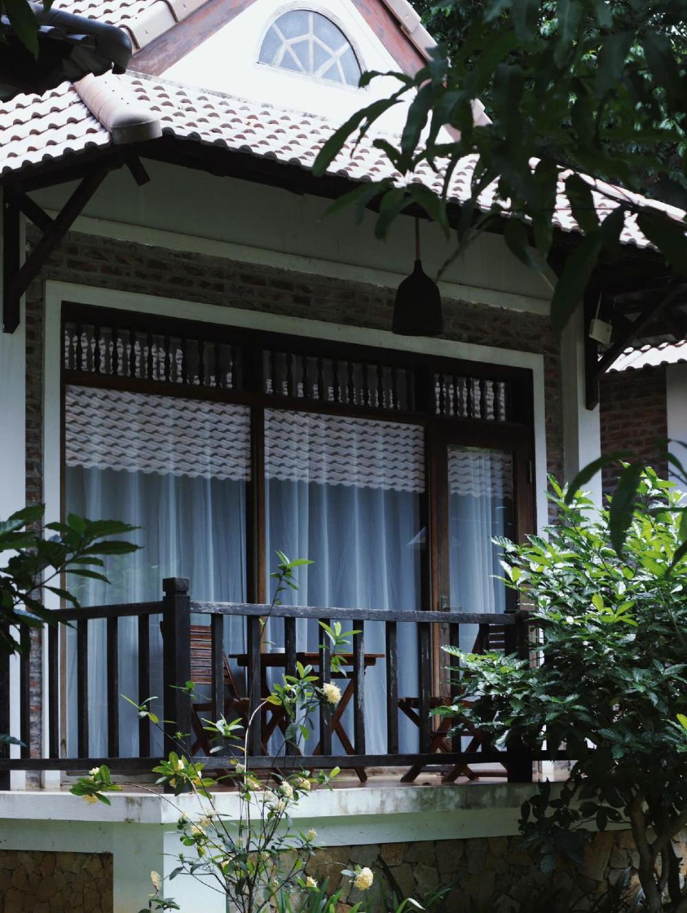 sol bungalows