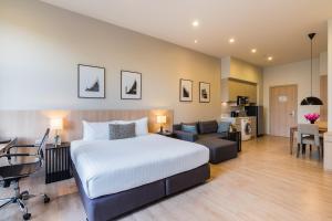 the residence on thonglor by uhg