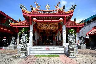 surachet at 257 boutique house