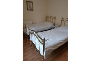 Swan Inn, Heathrow Airport,In Staines,2 star