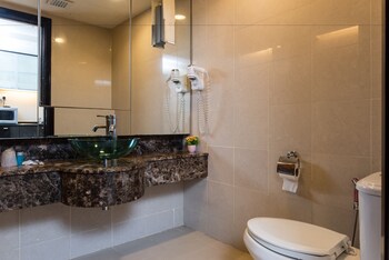 new town suites at bandar sunway