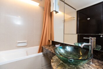 new town suites at bandar sunway