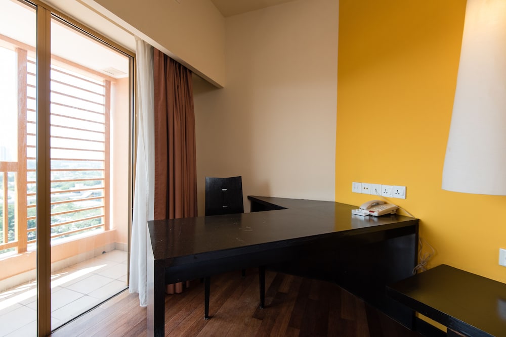 new town suites at bandar sunway