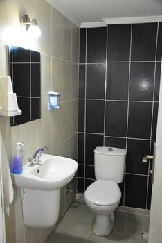 burhaniye merkez otel
