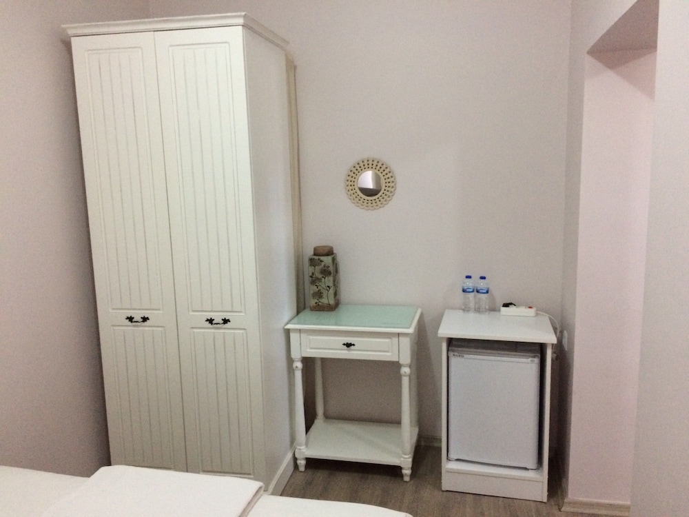 burhaniye merkez otel