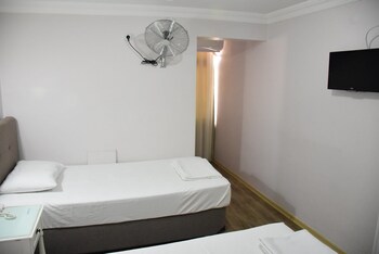 burhaniye merkez otel