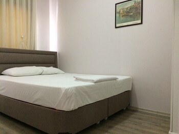 burhaniye merkez otel