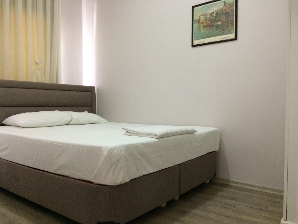 burhaniye merkez otel