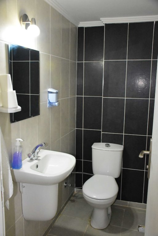 burhaniye merkez otel