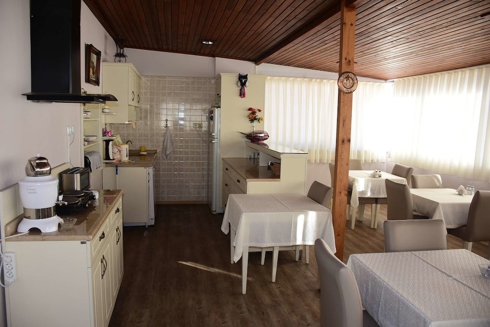burhaniye merkez otel