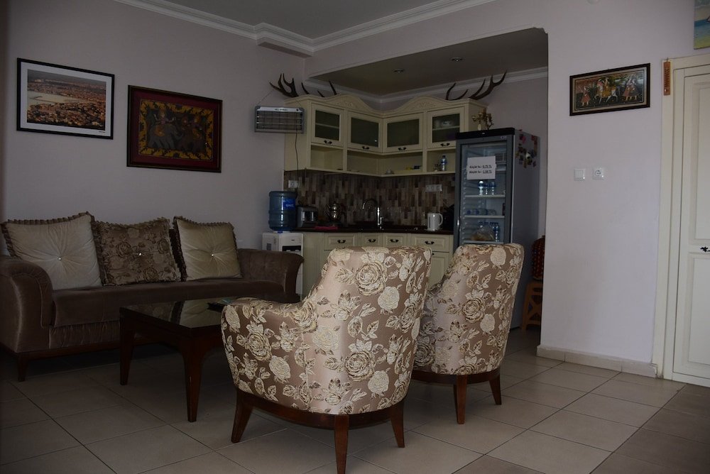 burhaniye merkez otel