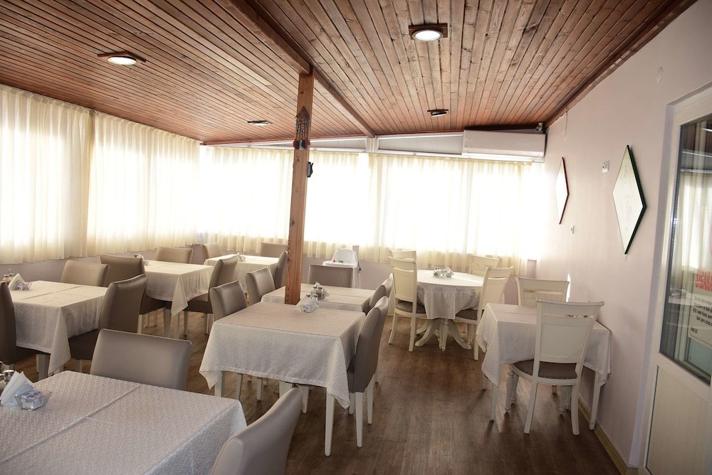 burhaniye merkez otel