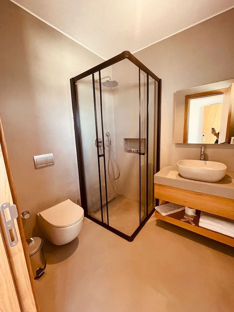 regia mare beach hotel and spa bodrum