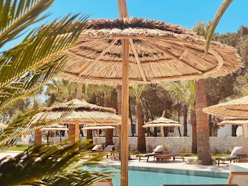 regia mare beach hotel and spa bodrum