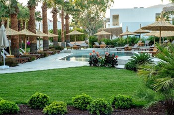 regia mare beach hotel and spa bodrum