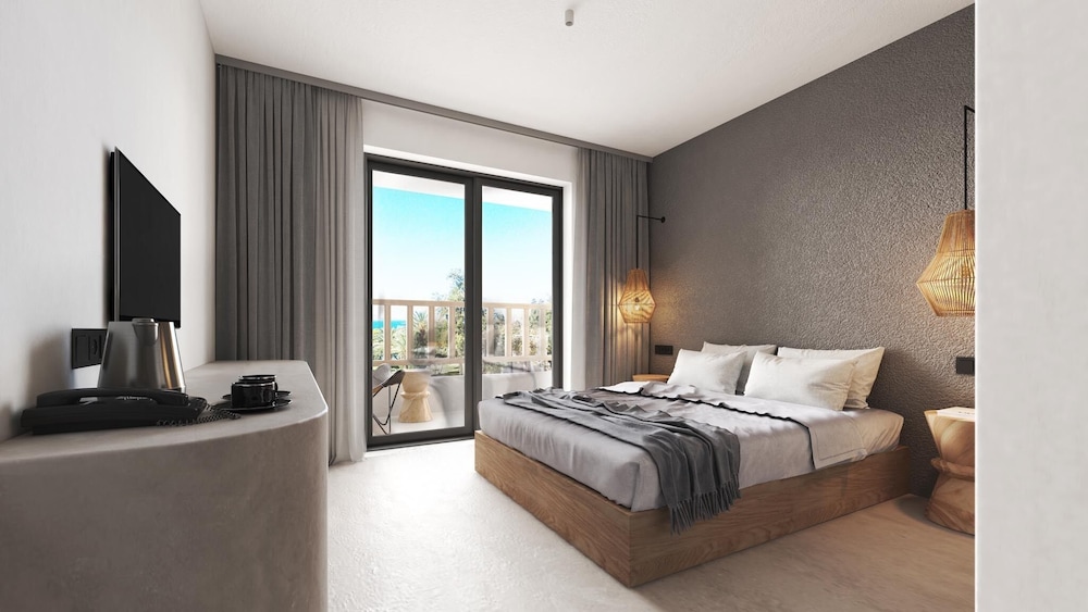 regia mare beach hotel and spa bodrum