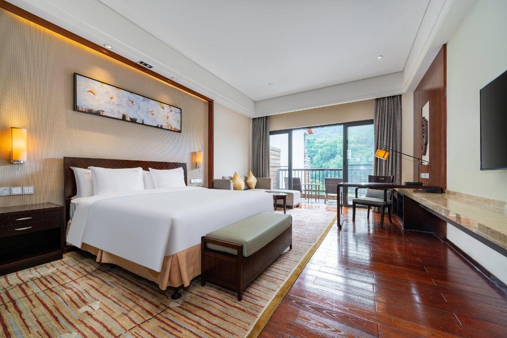 holiday inn resort chaohu hot spring by ihg