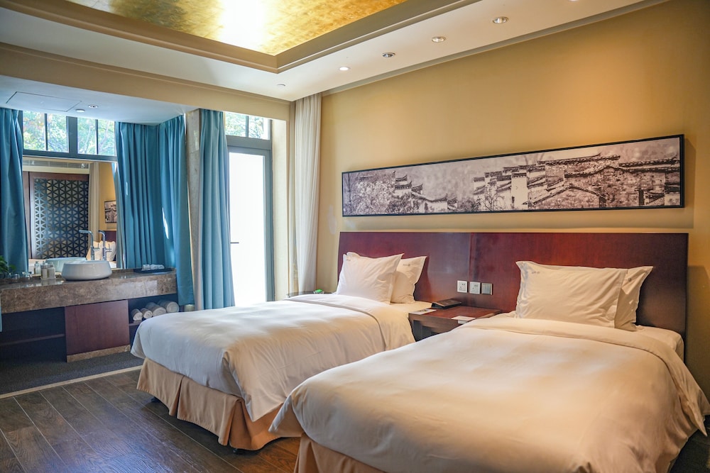 holiday inn resort chaohu hot spring by ihg