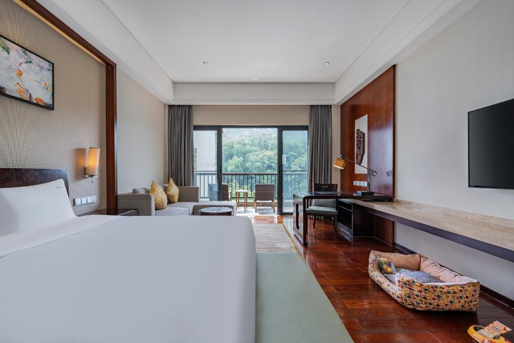 holiday inn resort chaohu hot spring by ihg