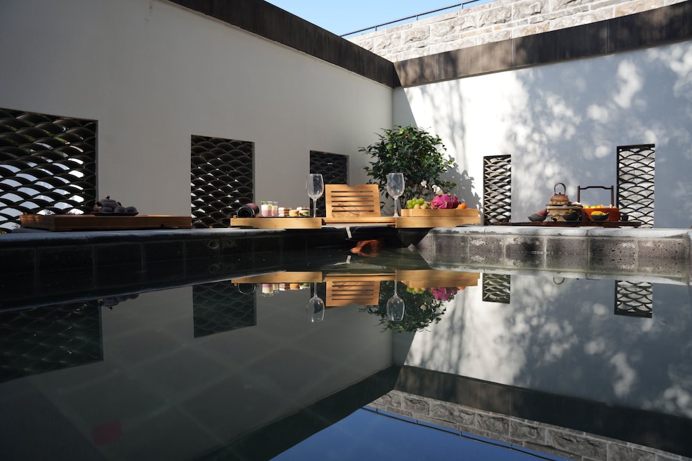 holiday inn resort chaohu hot spring by ihg