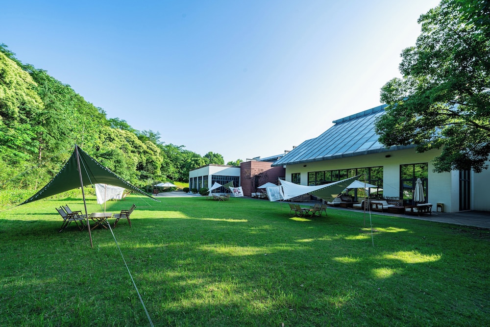 holiday inn resort chaohu hot spring by ihg