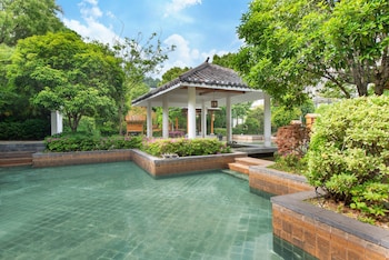 holiday inn resort chaohu hot spring by ihg