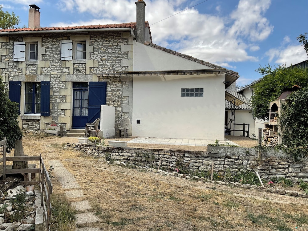 saint jean de sauves