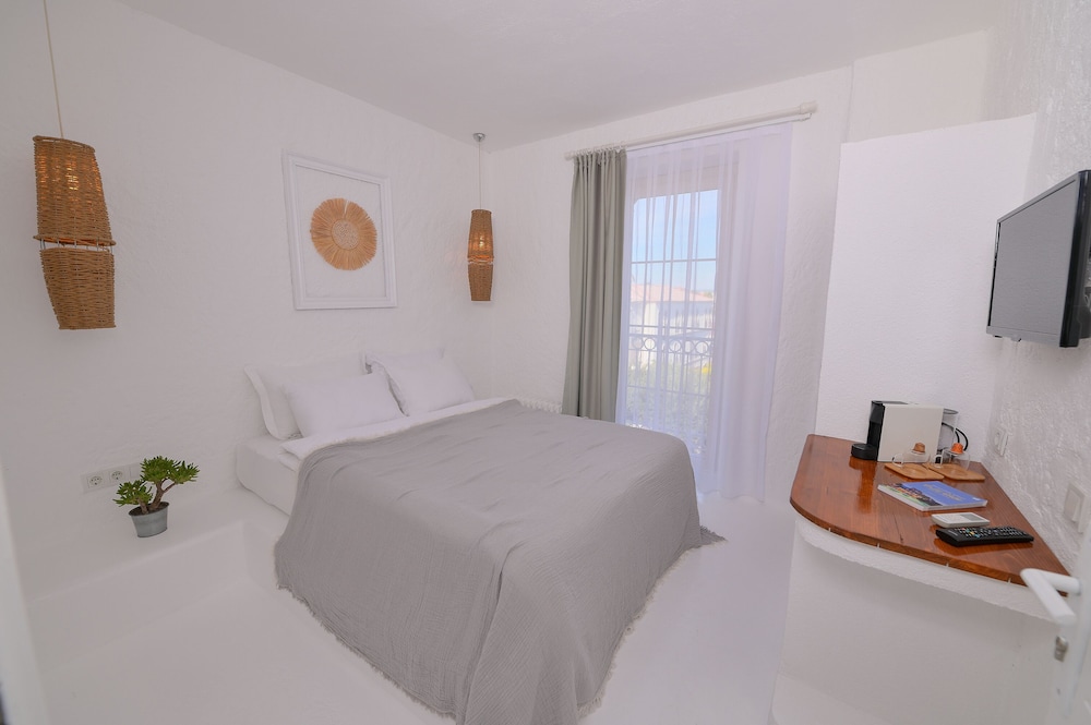 peremere alacati hotel