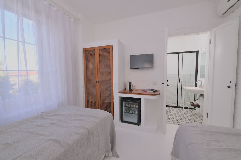 peremere alacati hotel