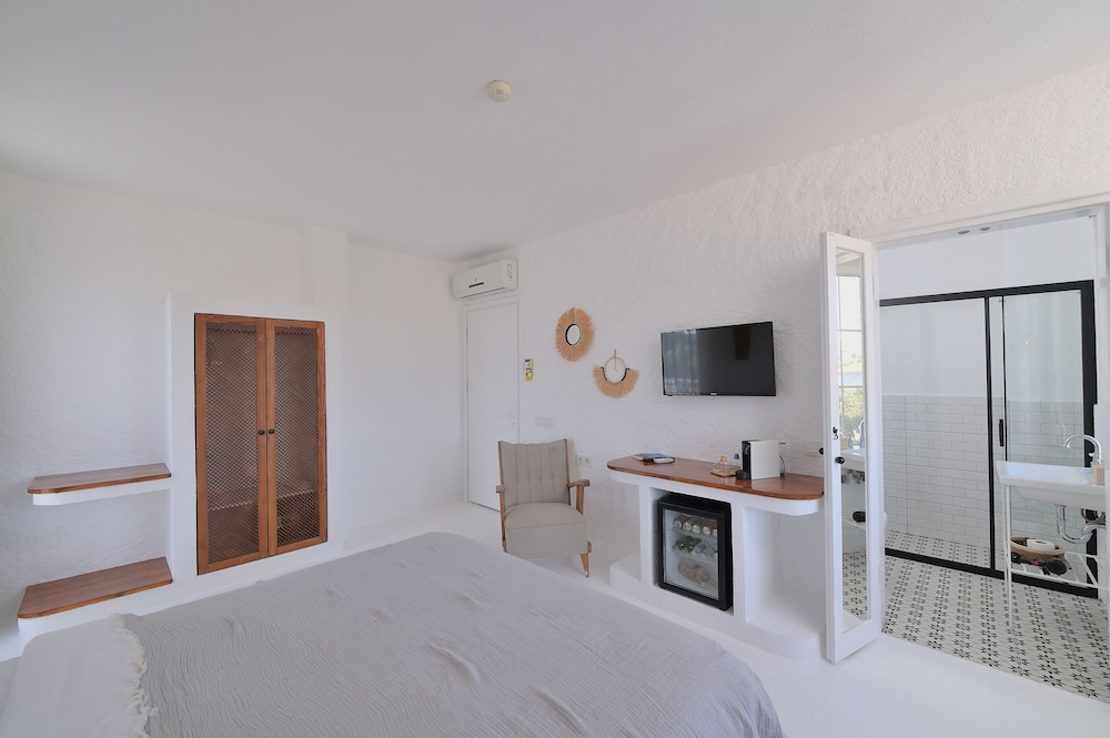 peremere alacati hotel