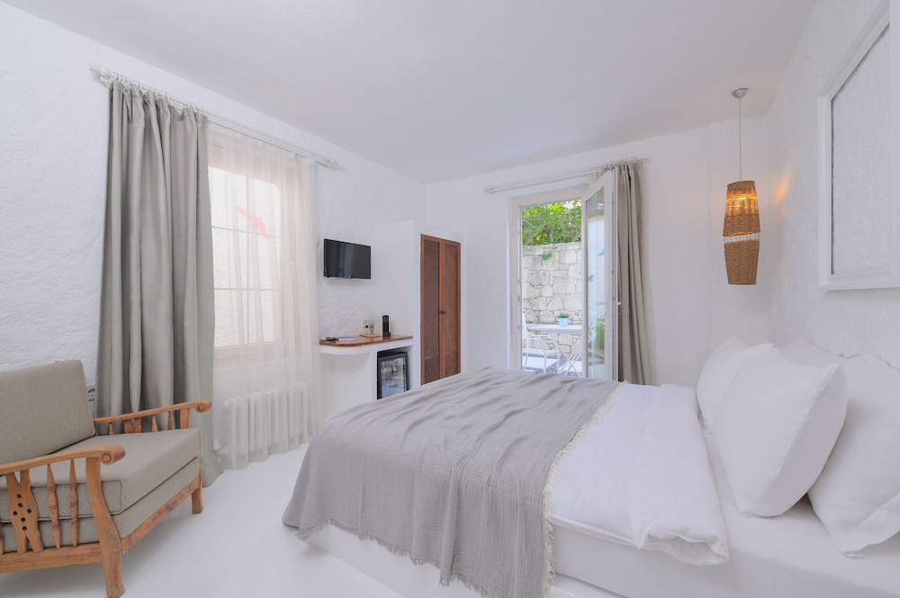 peremere alacati hotel