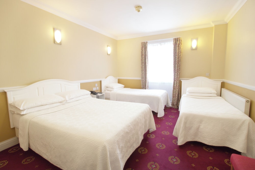 balmoral house hotel