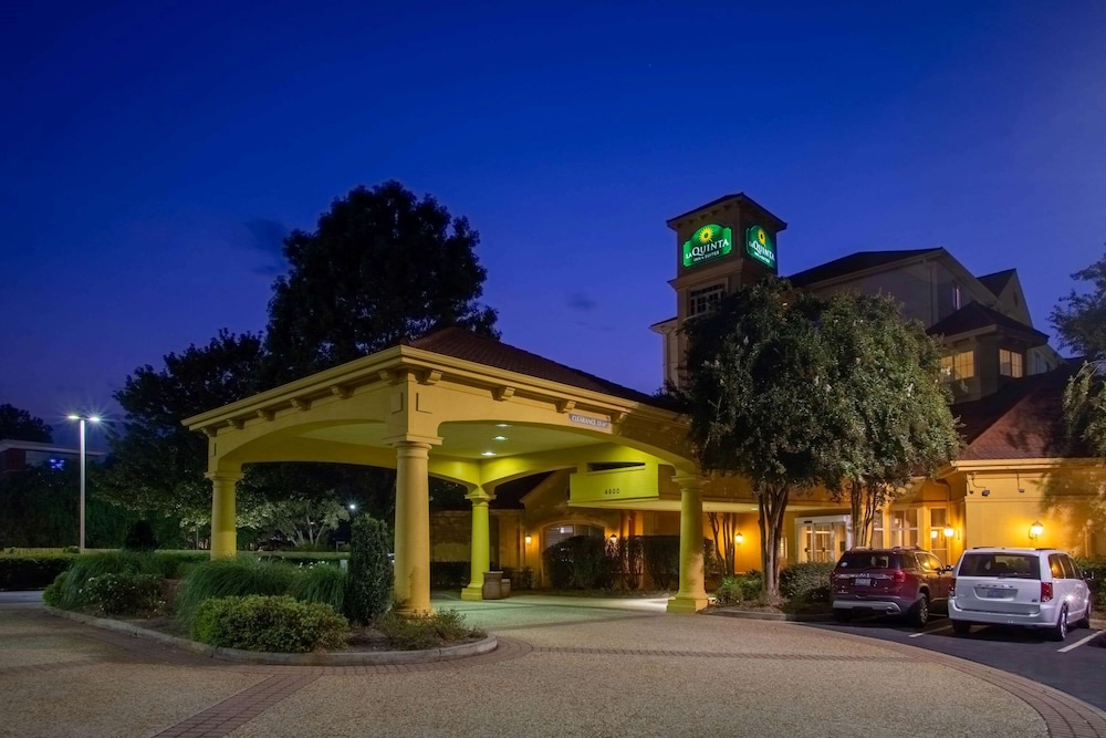 la quinta inn and suites by wyndham charlotte airport south