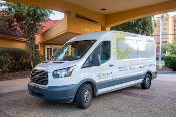 la quinta inn and suites by wyndham charlotte airport south